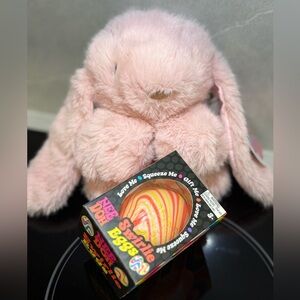 Needoh Swirl Egg & Plush Bunny